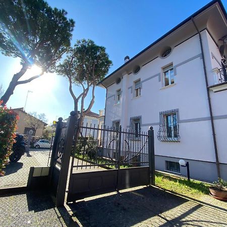 Villa Maldestra Rimini Exterior photo