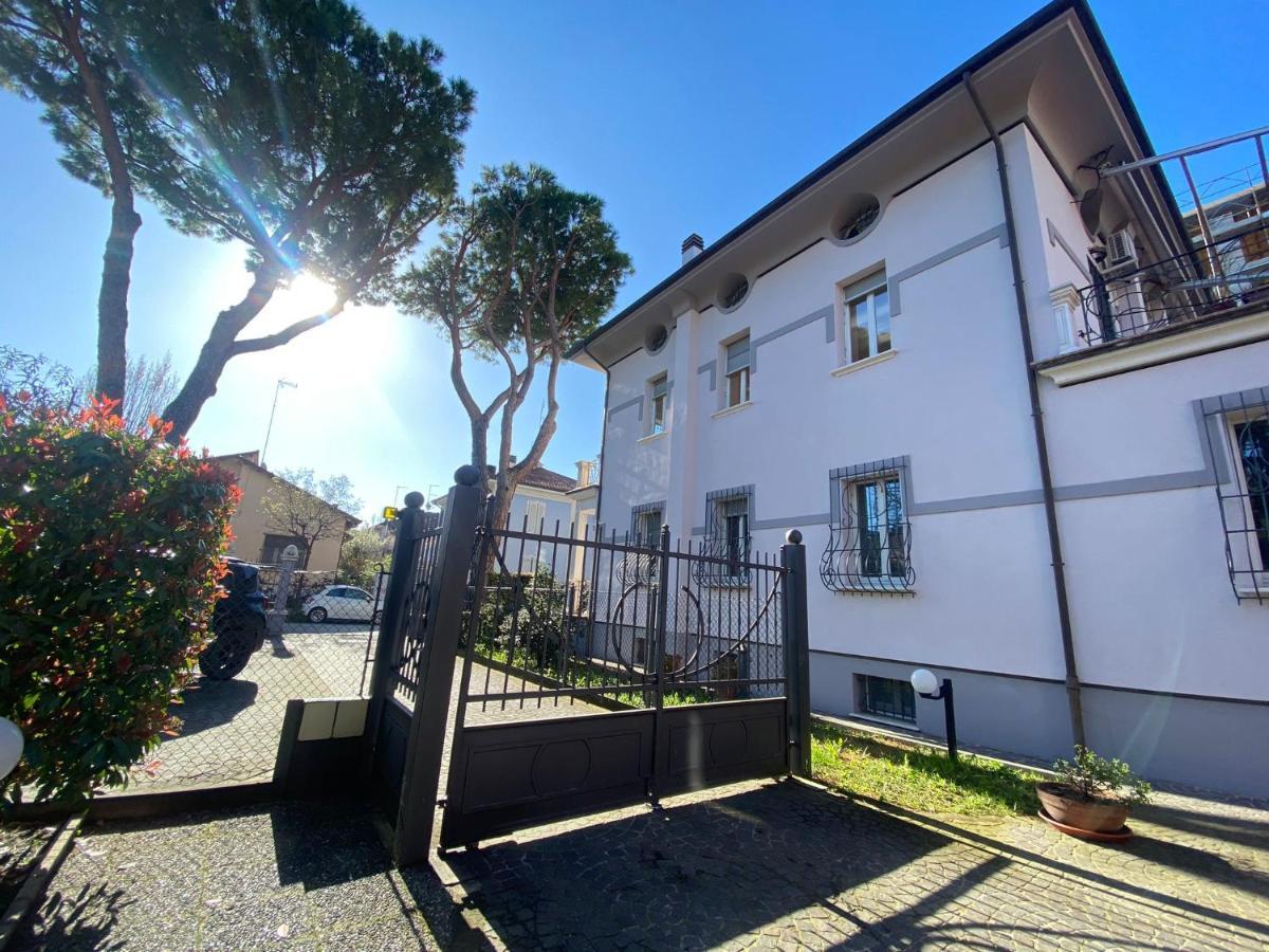 Villa Maldestra Rimini Exterior photo